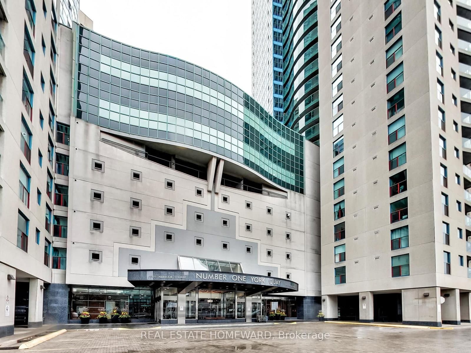 77 Harbour Square, Unit 1208 thumbnail 4