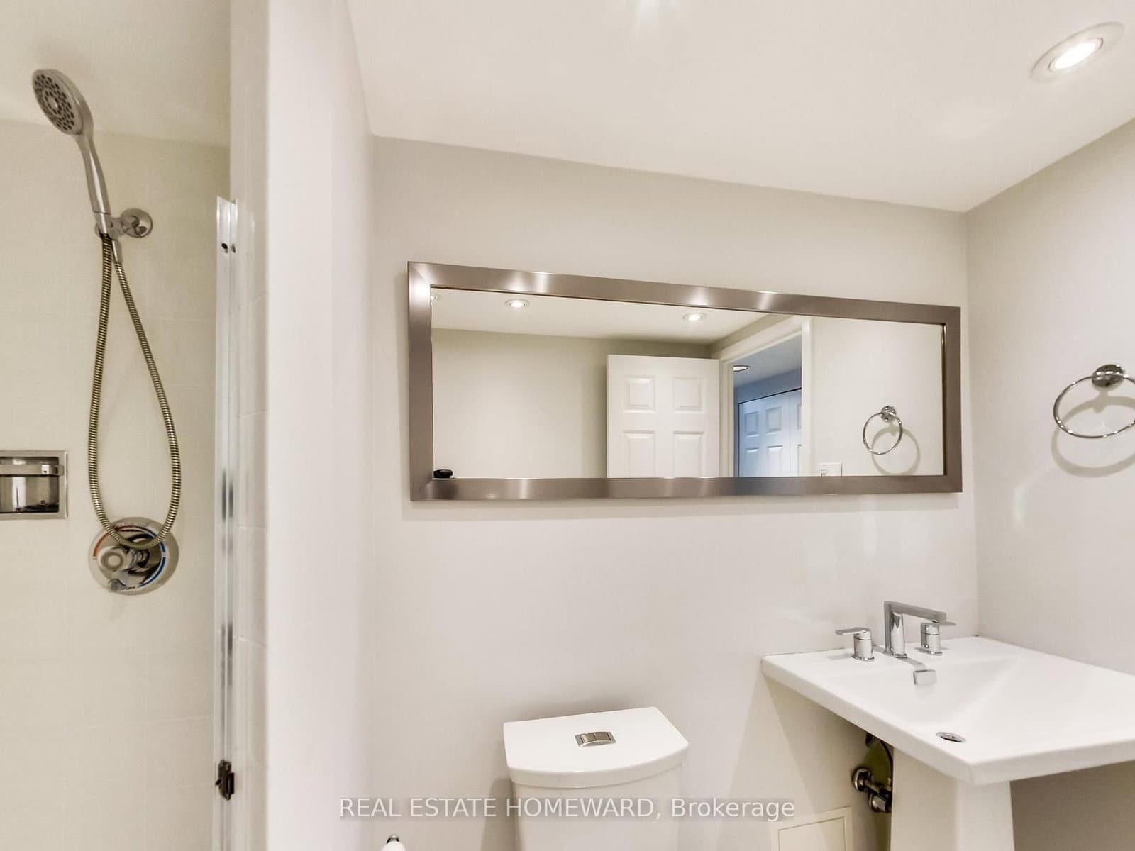 77 Harbour Square, Unit 1208 thumbnail 8