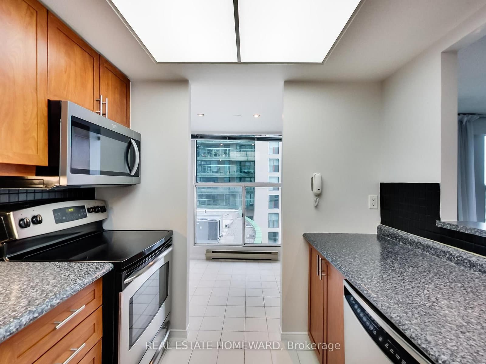 77 Harbour Square, Unit 1208 thumbnail 9