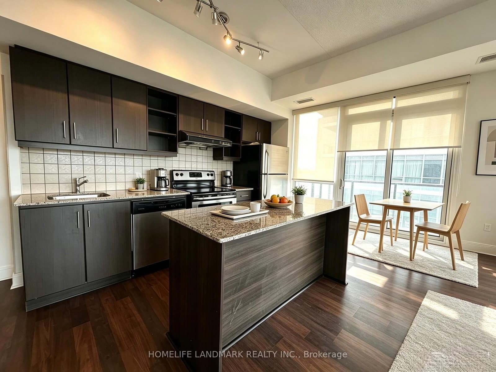 35 Brian Peck Crescent, Unit 901 thumbnail 5