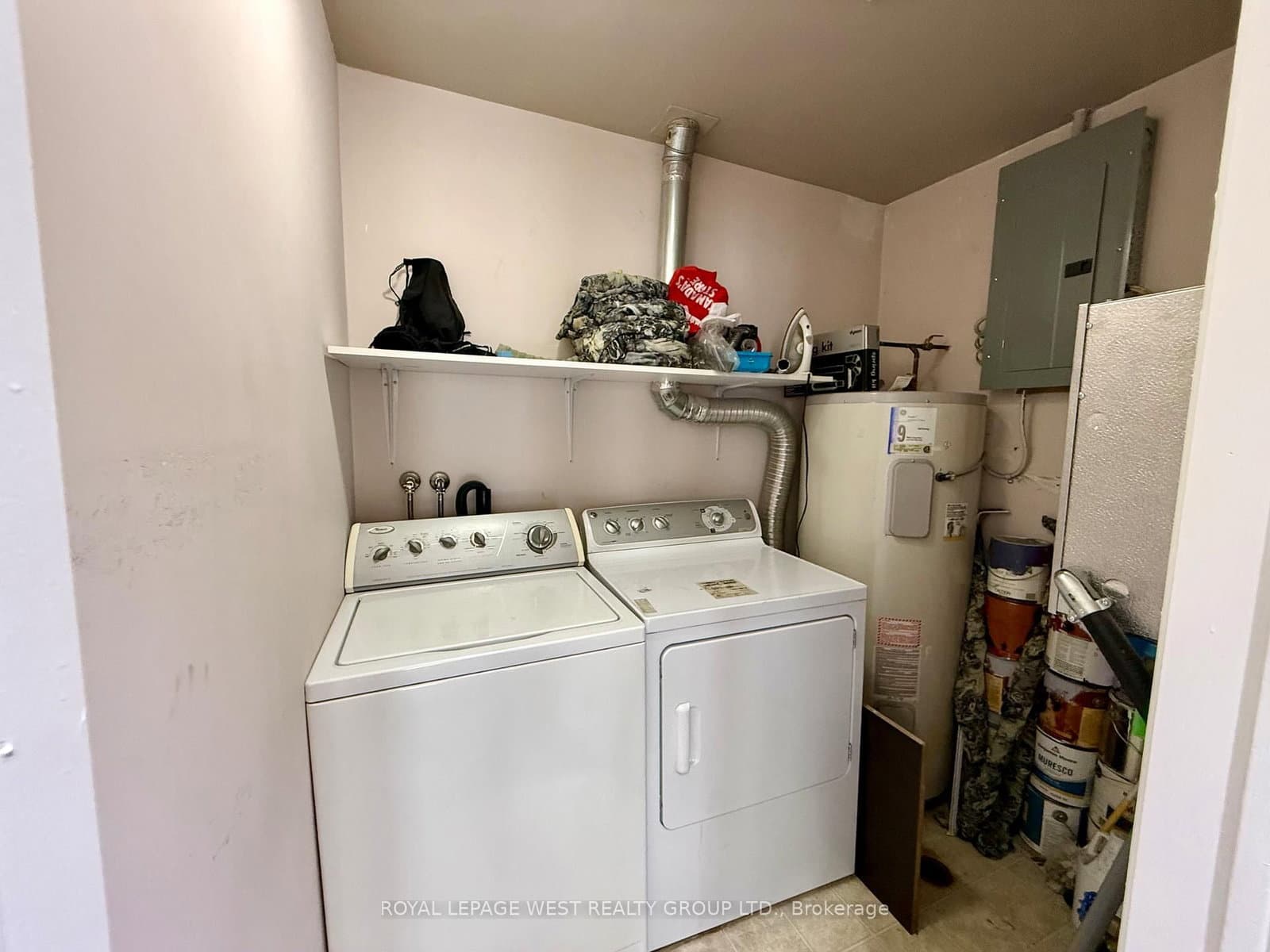 261 Queen Street W, Unit 3 thumbnail 21