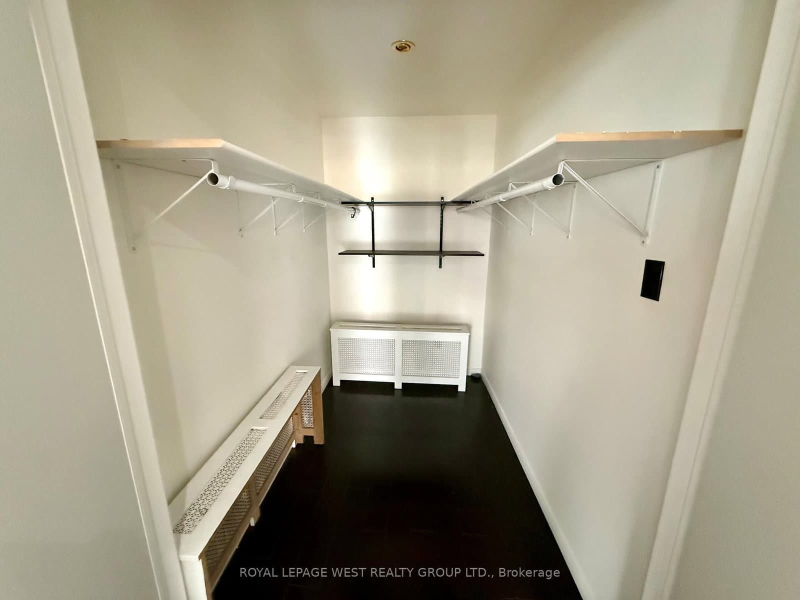 261 Queen Street W, Unit 3 thumbnail 22