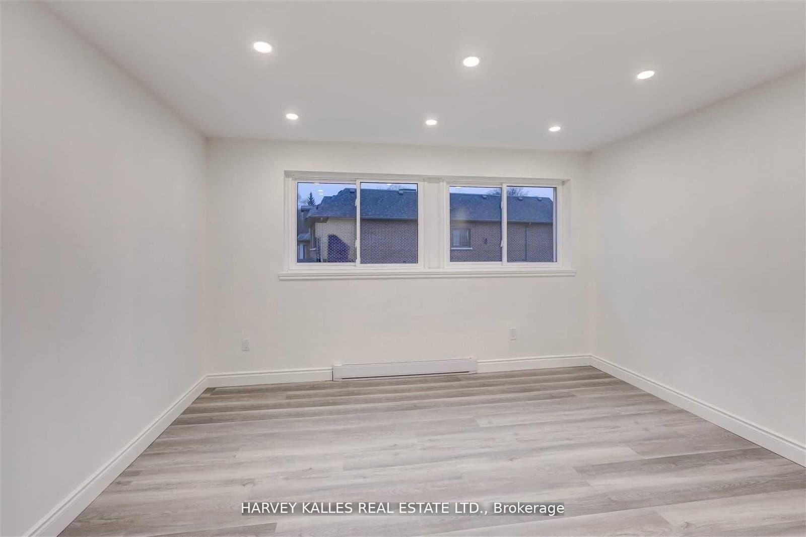 901 Millwood Road, Unit B thumbnail 3