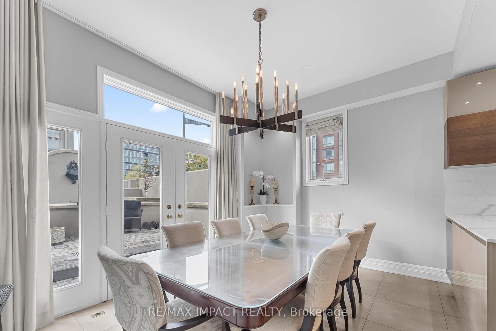 260 Russell Hill Road, Unit 13 thumbnail 14