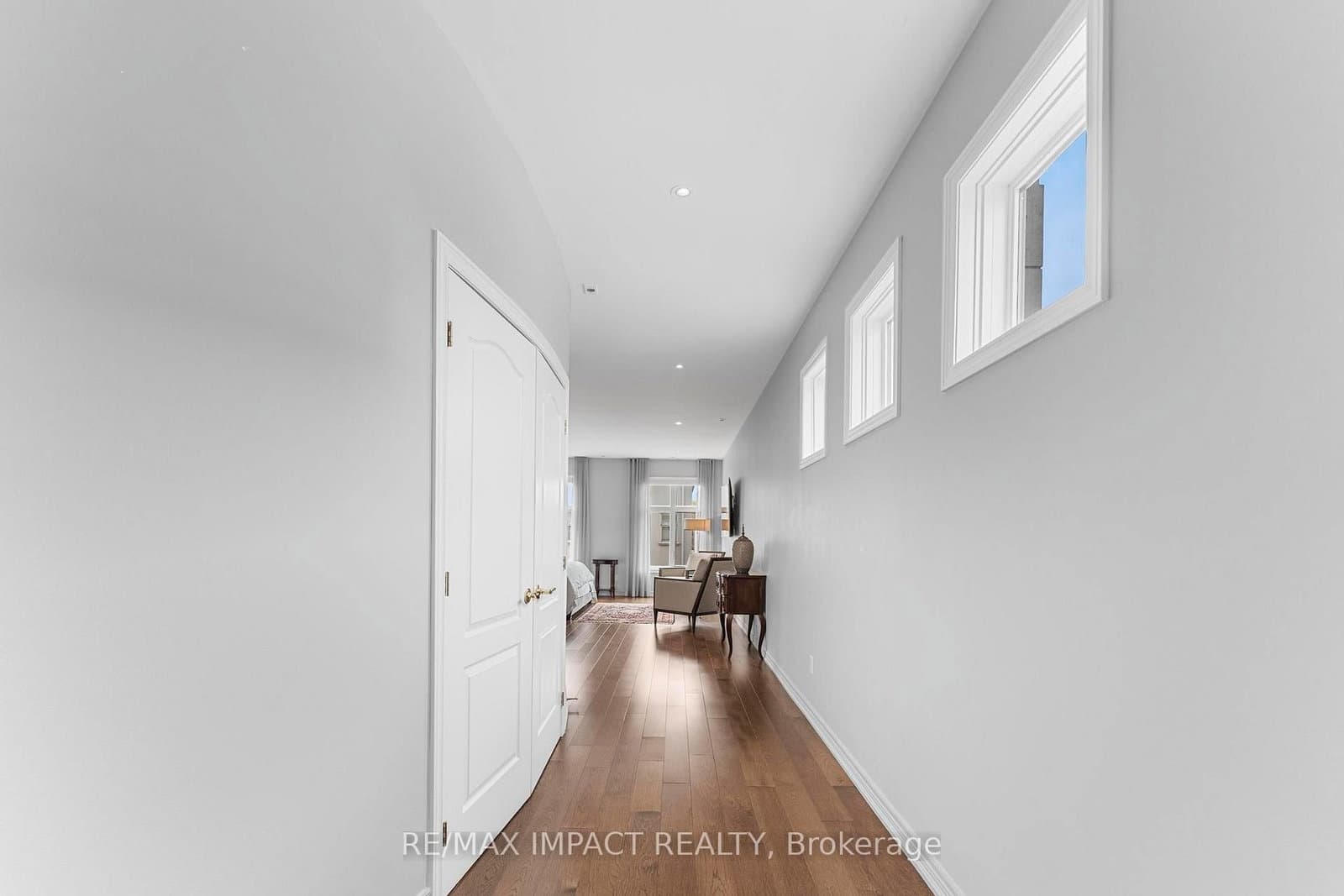 260 Russell Hill Road, Unit 13 thumbnail 24