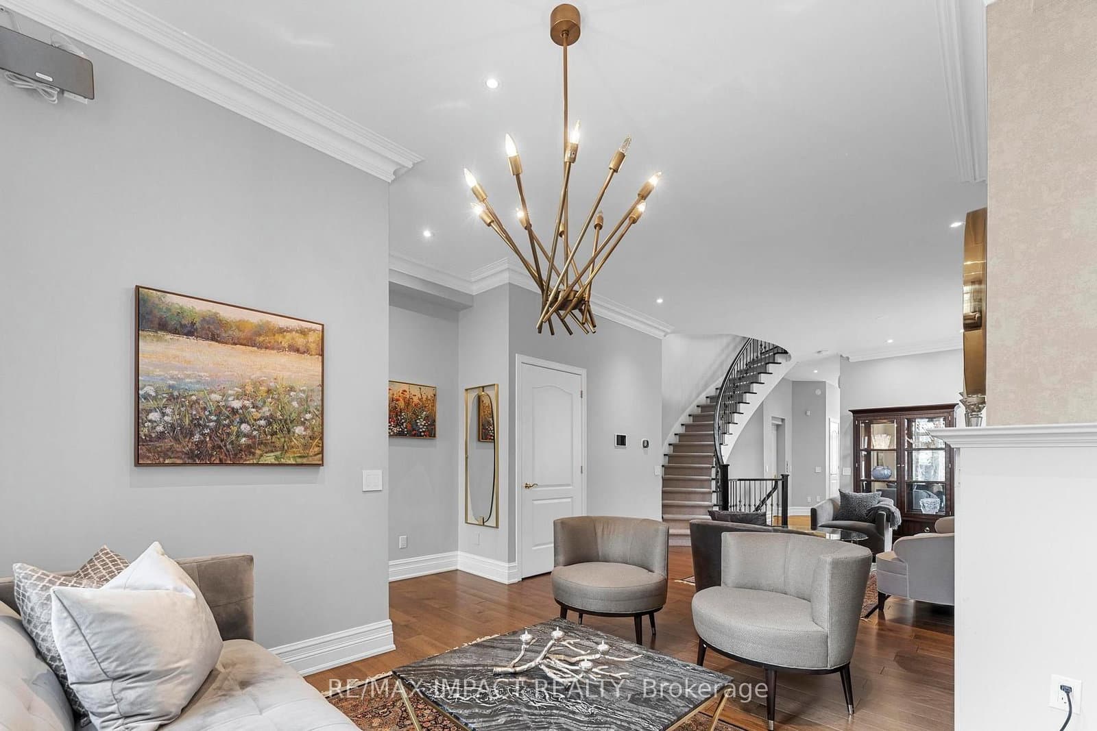 260 Russell Hill Road, Unit 13 thumbnail 5