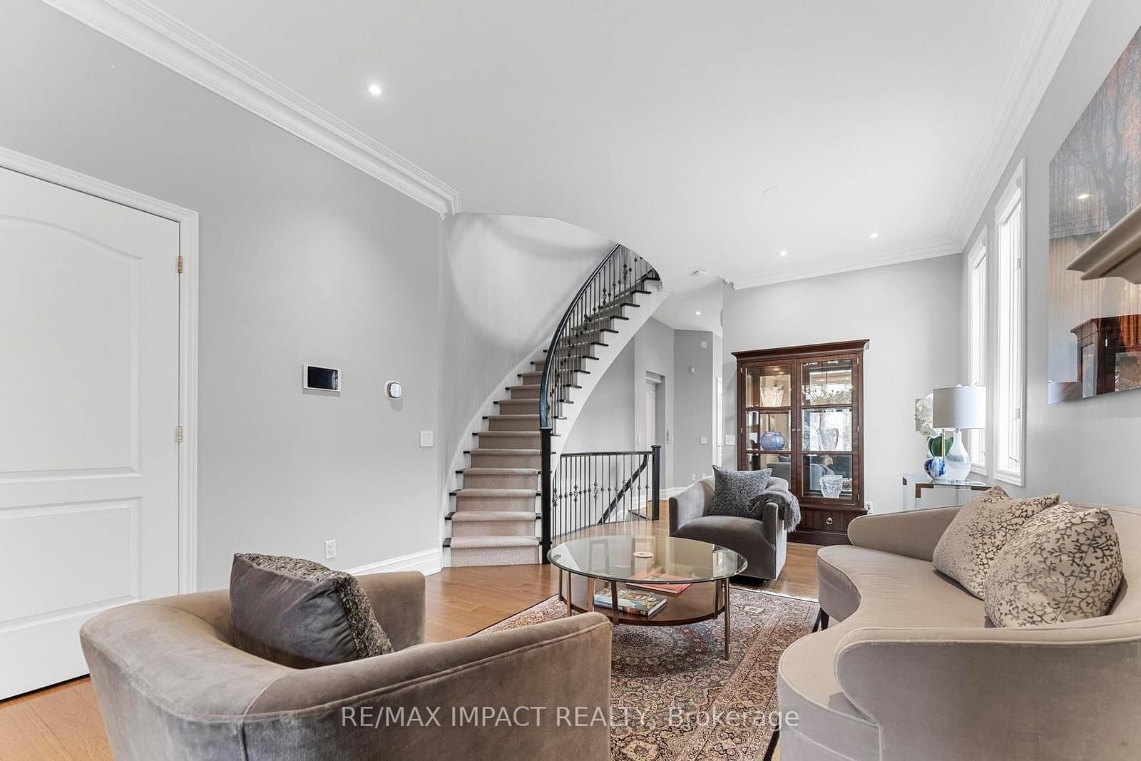 260 Russell Hill Road, Unit 13 thumbnail 7