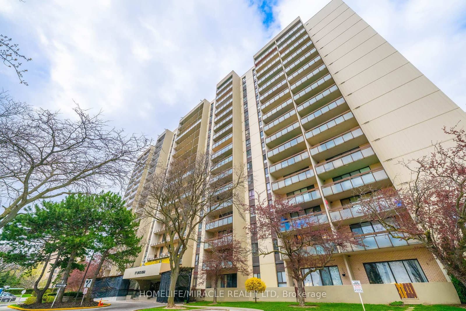 #905 - 177 Linus Road