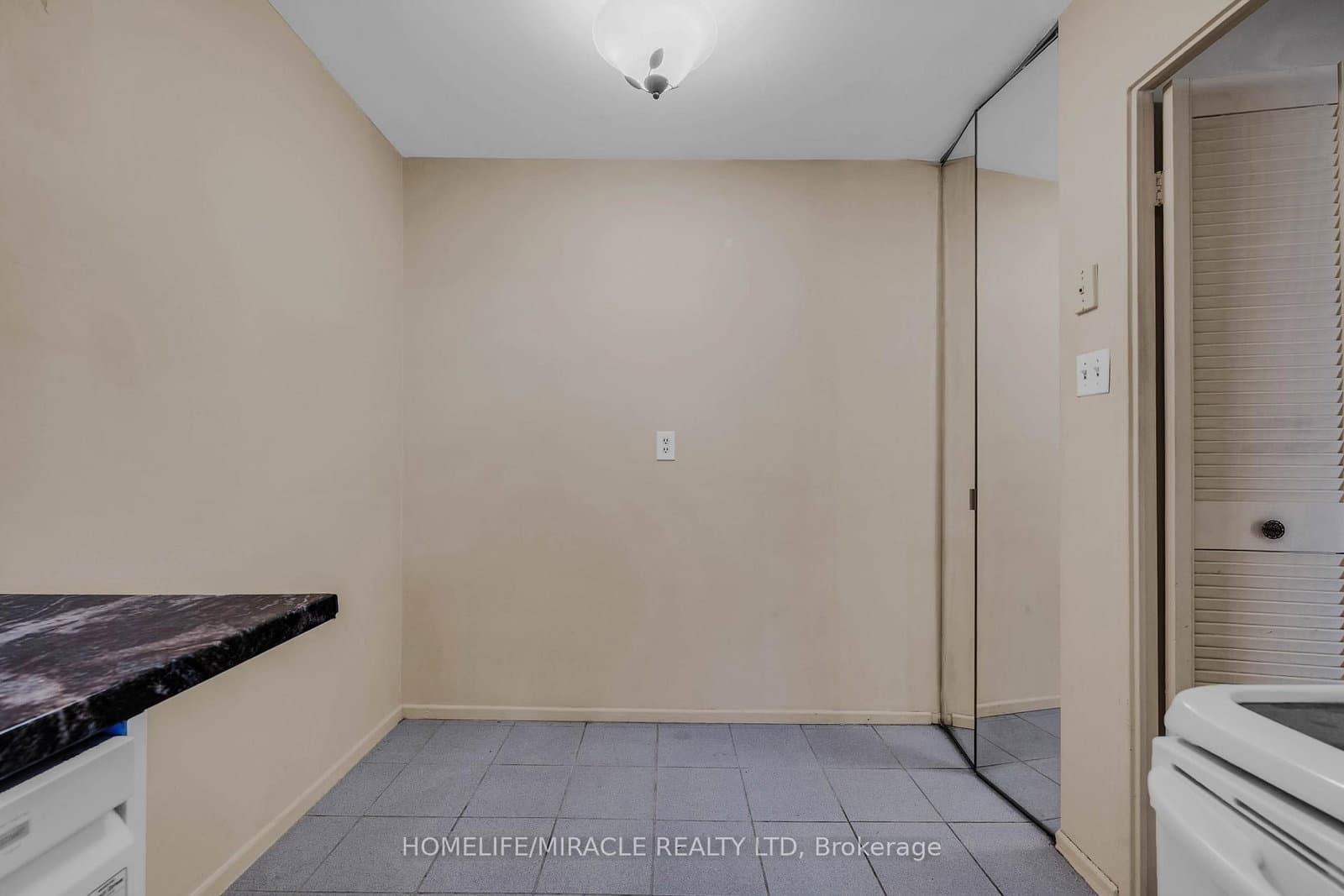 177 Linus Road, Unit 905 thumbnail 14