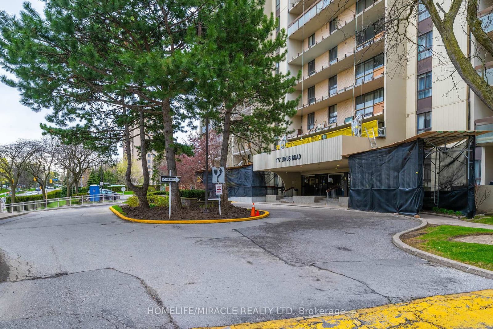 177 Linus Road, Unit 905 thumbnail 3