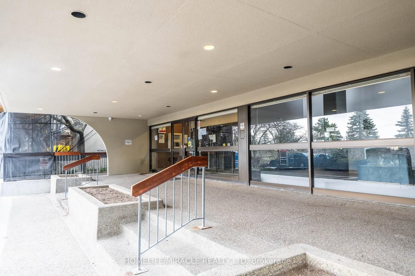 177 Linus Road, Unit 905 thumbnail 4