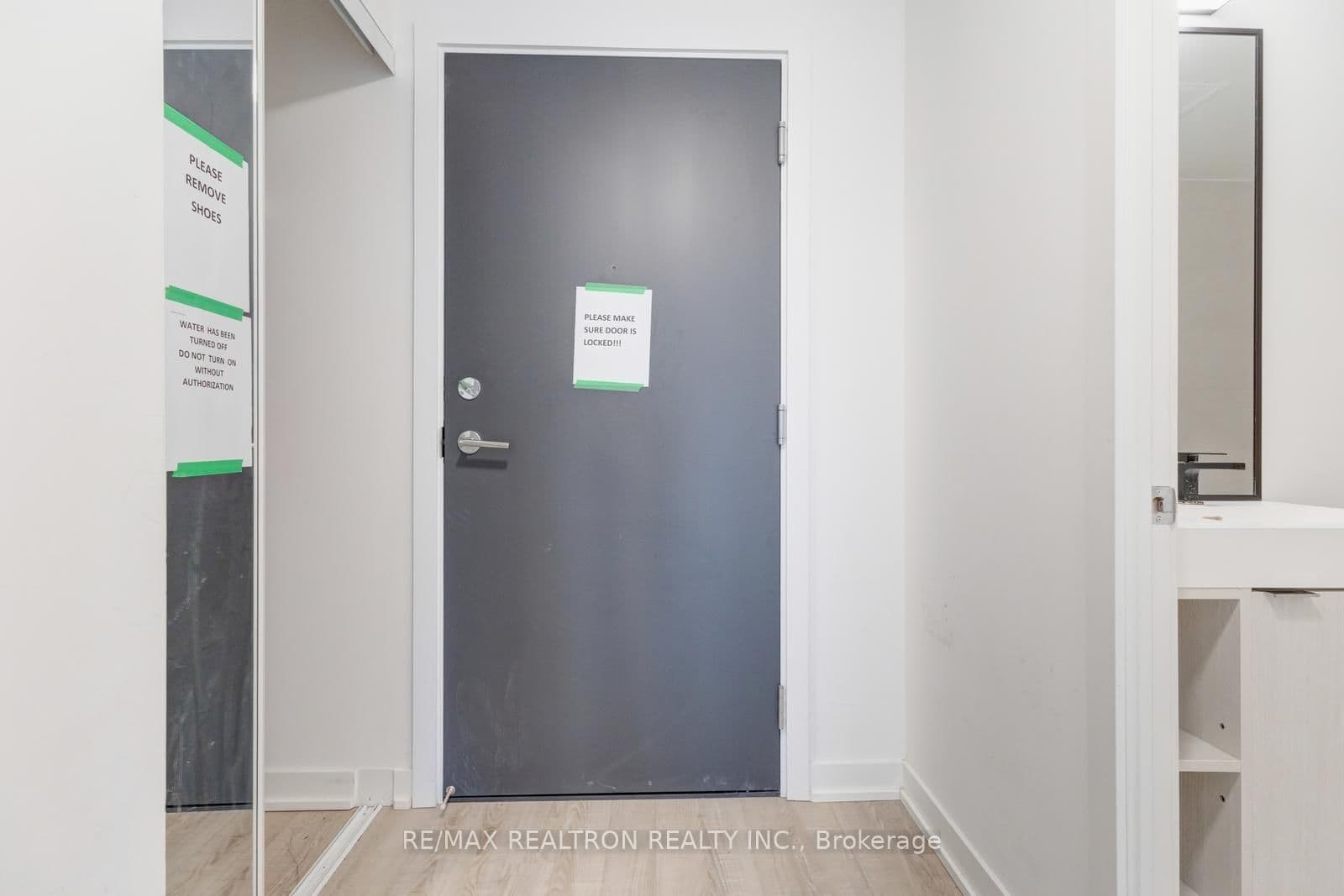 250 Lawrence Avenue W, Unit 416 thumbnail 10