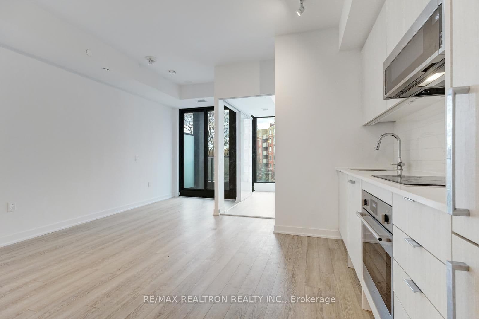 250 Lawrence Avenue W, Unit 416 thumbnail 16