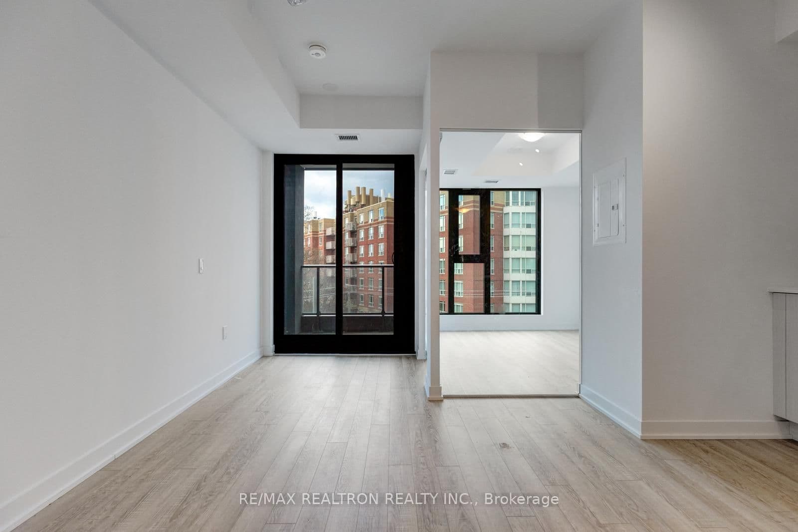 250 Lawrence Avenue W, Unit 416 thumbnail 19
