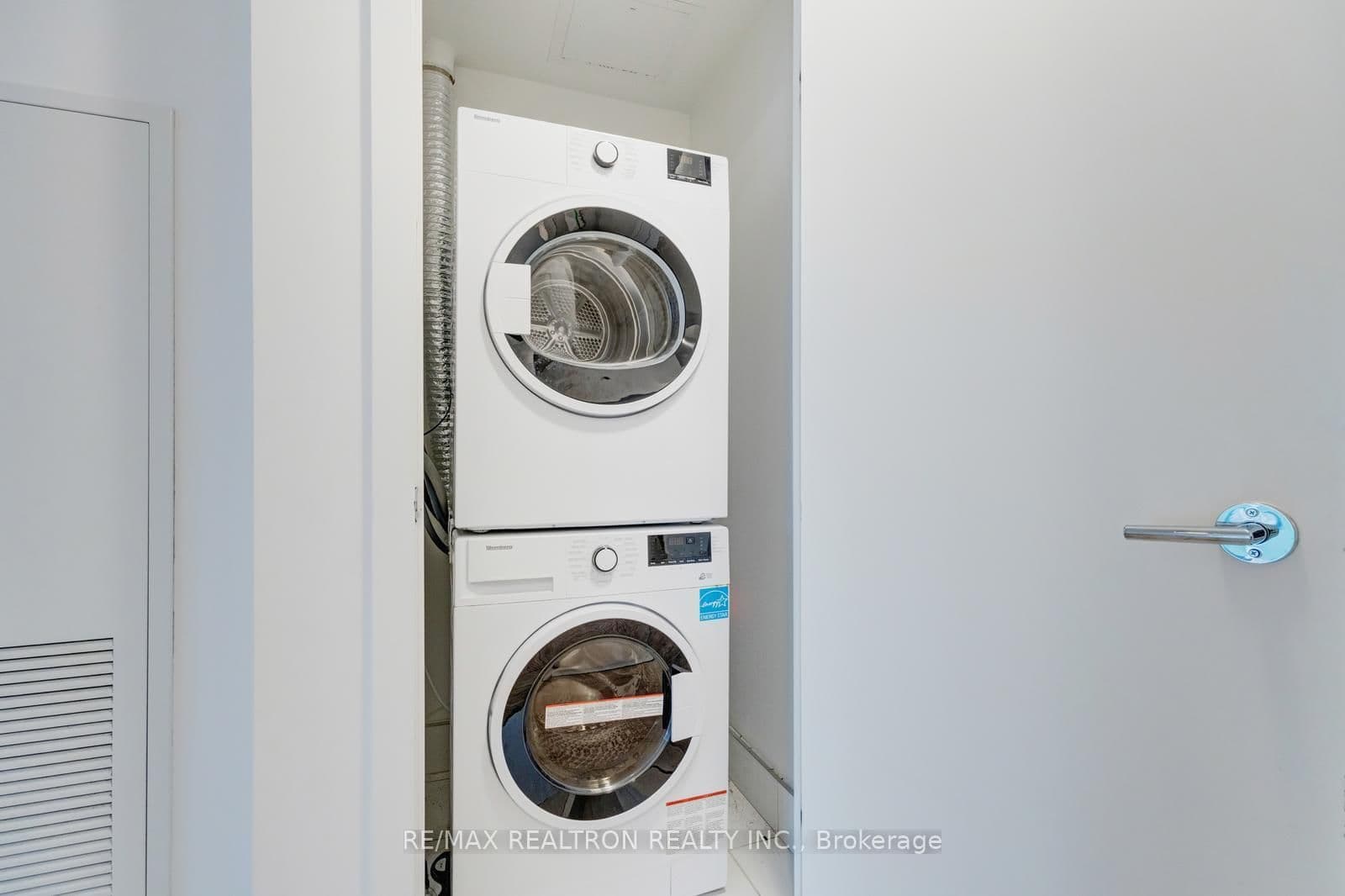 250 Lawrence Avenue W, Unit 416 thumbnail 24
