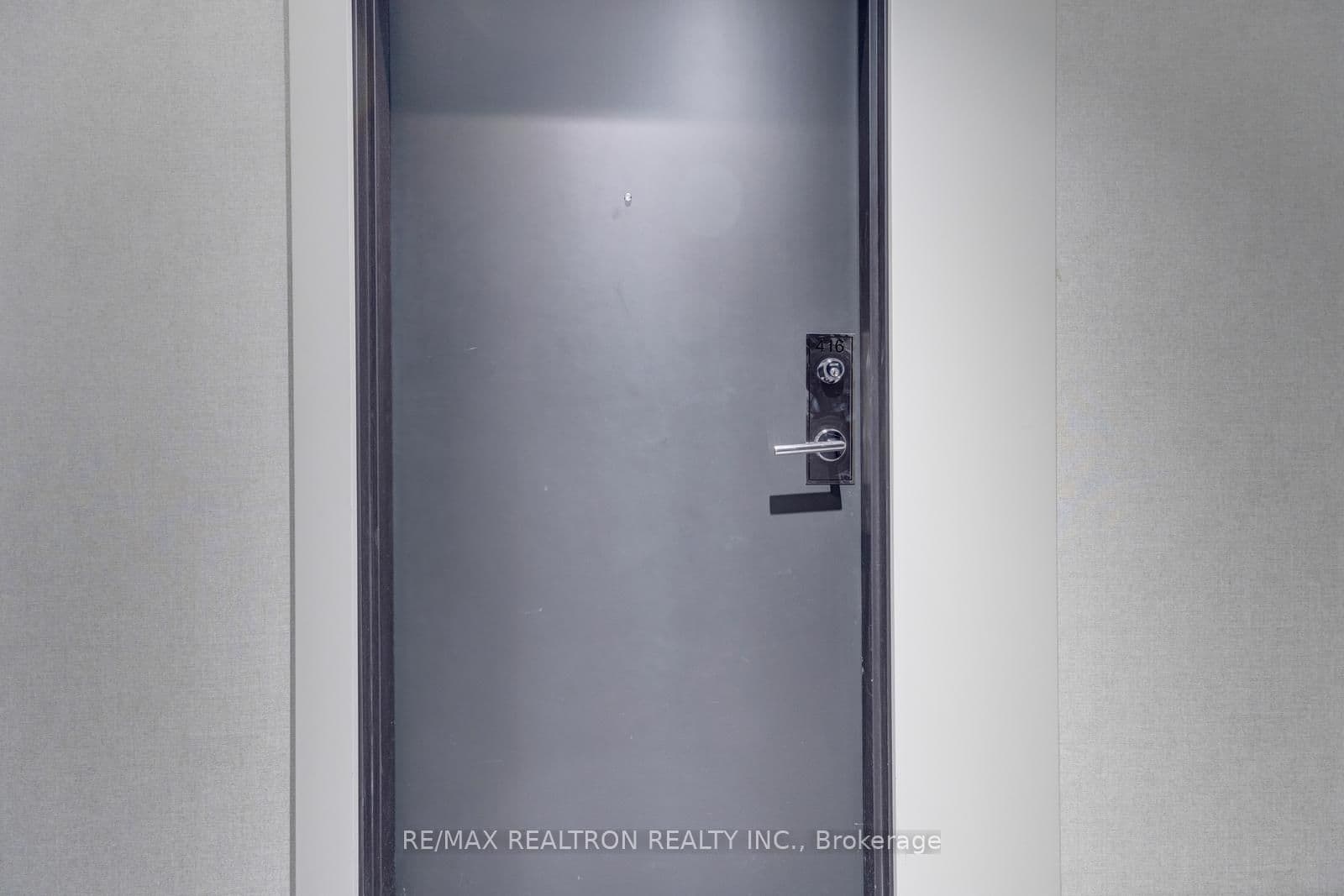 250 Lawrence Avenue W, Unit 416 thumbnail 9