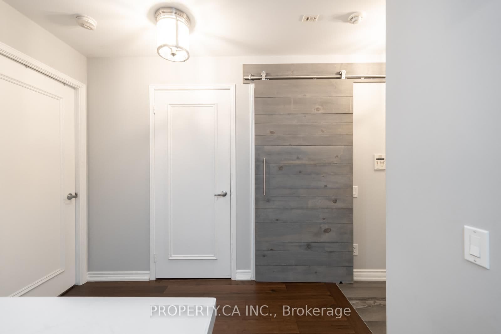 60 St Clair Avenue W, Unit 202 thumbnail 14
