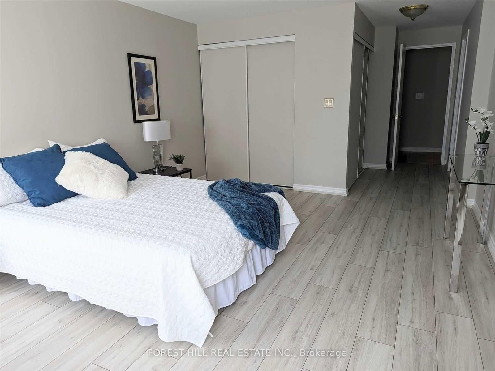 9 Greenbriar Road, Unit 103 thumbnail 13