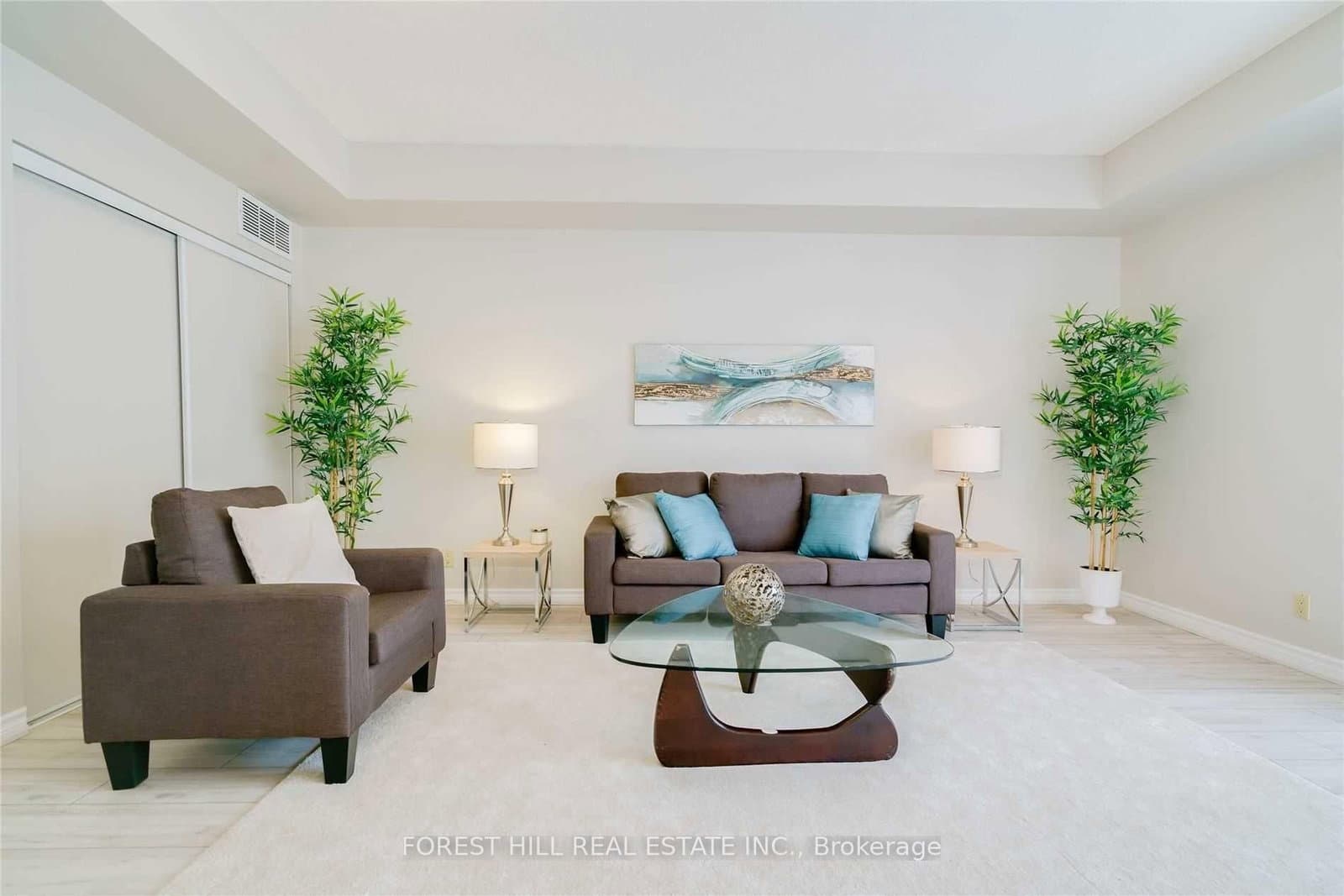 9 Greenbriar Road, Unit 103 thumbnail 4