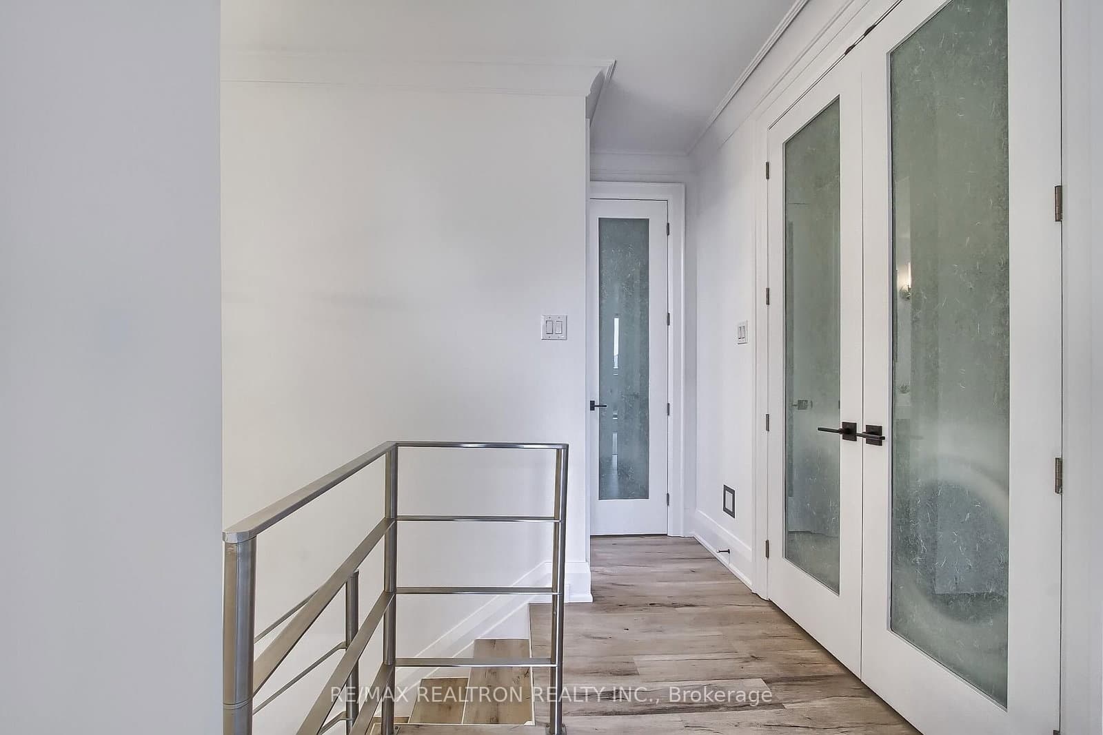 55A Avenue Road, Unit 406 thumbnail 30
