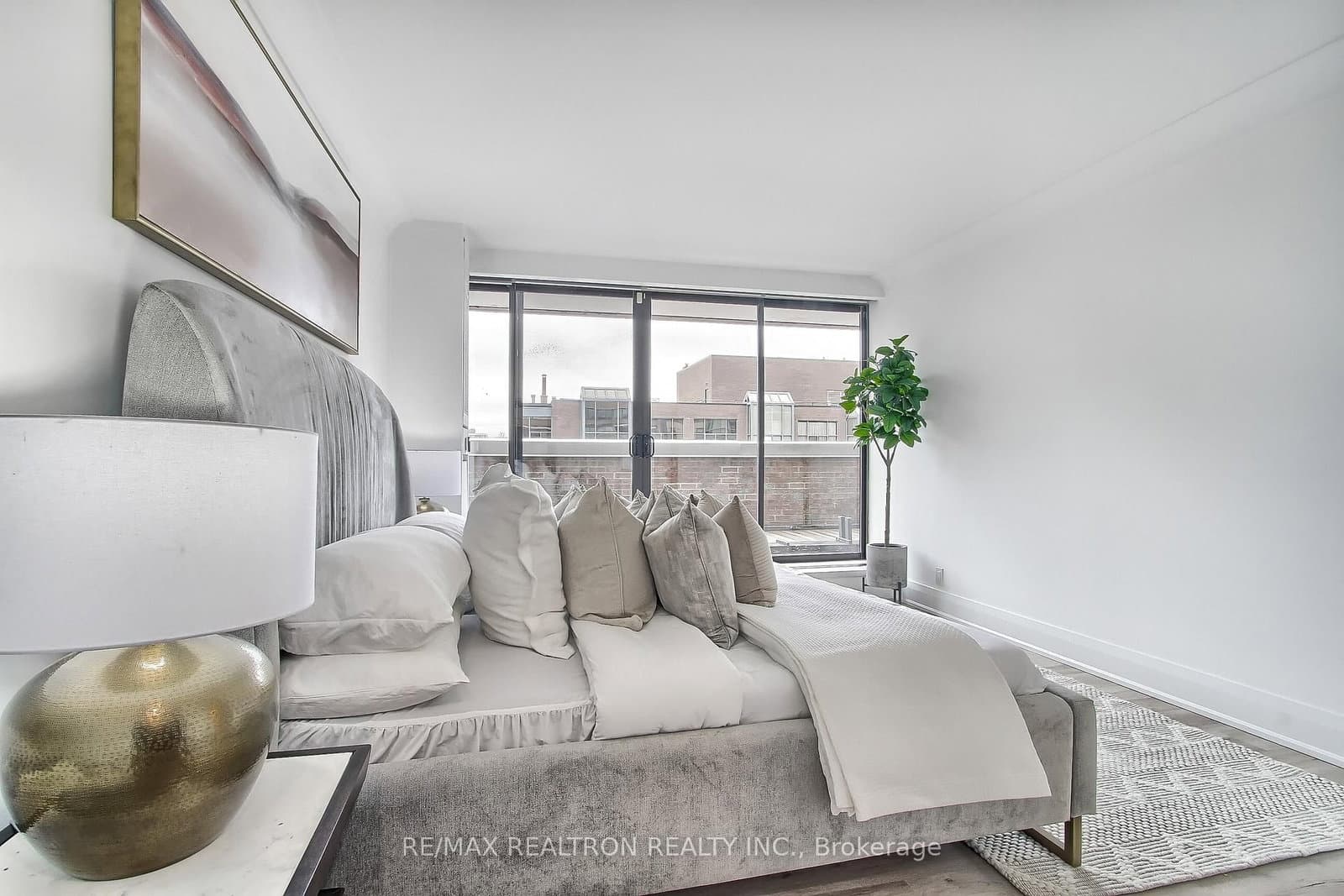 55A Avenue Road, Unit 406 thumbnail 31