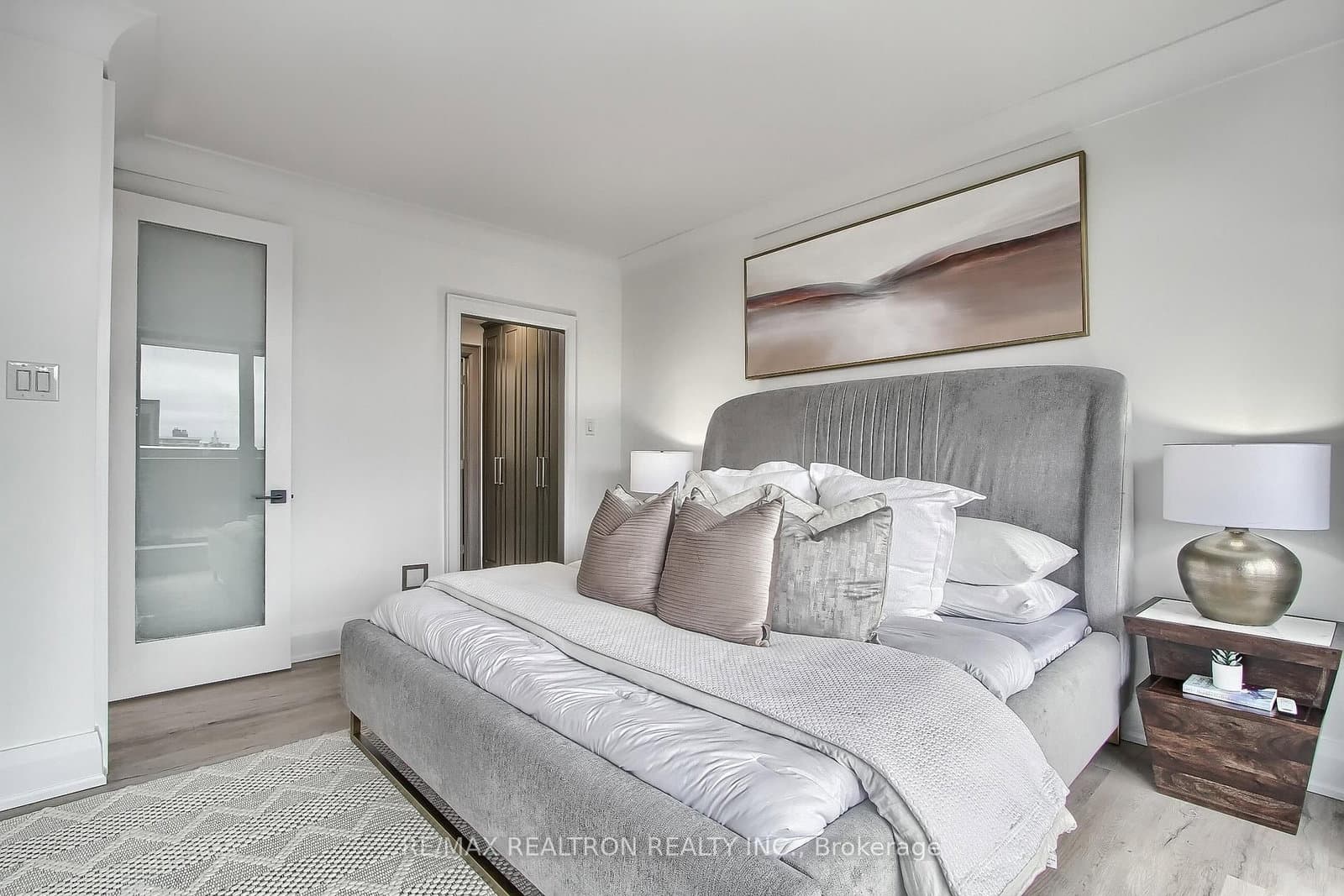 55A Avenue Road, Unit 406 thumbnail 33