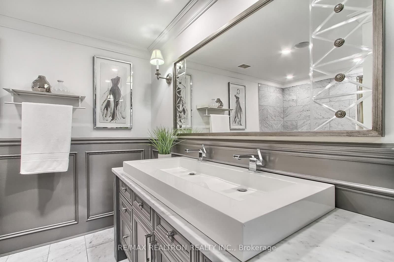 55A Avenue Road, Unit 406 thumbnail 37