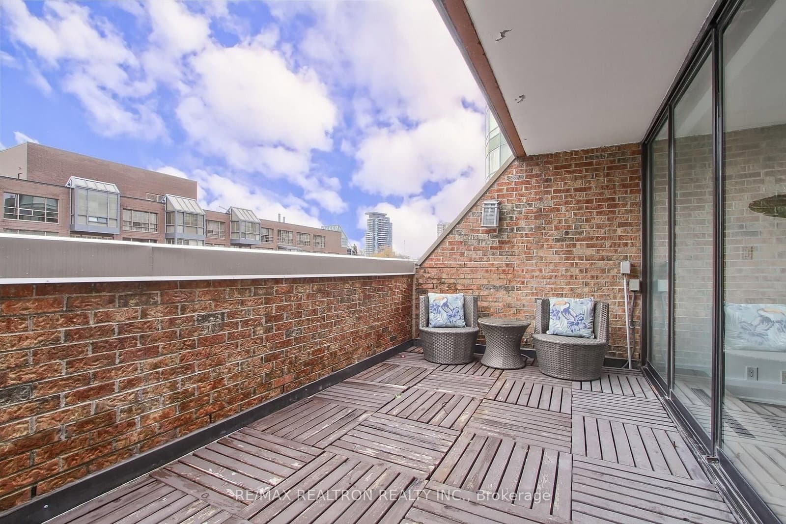 55A Avenue Road, Unit 406 thumbnail 50
