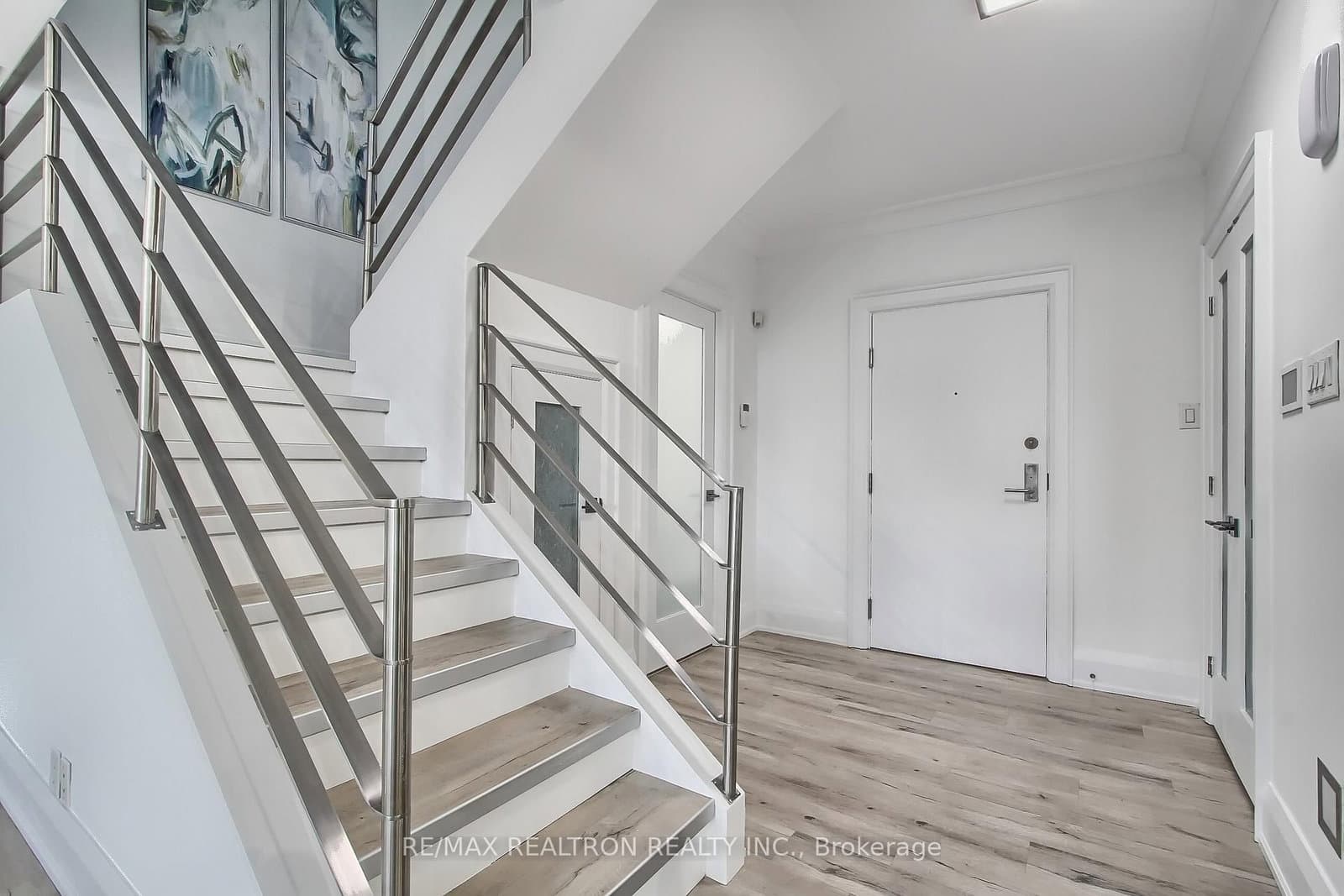 55A Avenue Road, Unit 406 thumbnail 9