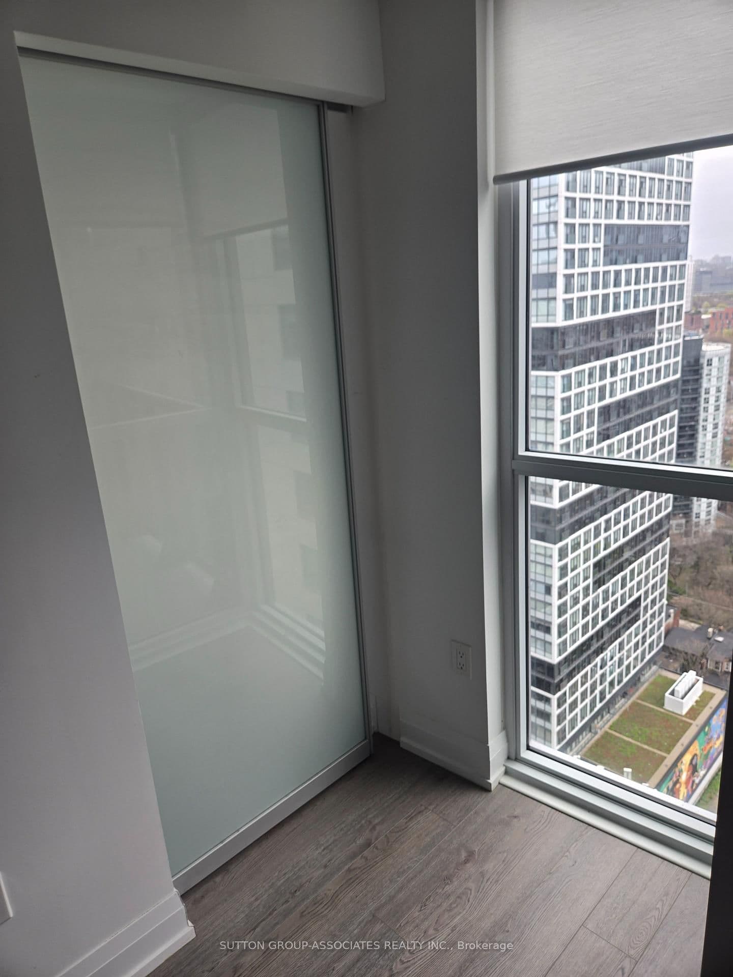 77 Mutual Street, Unit 3001 thumbnail 6
