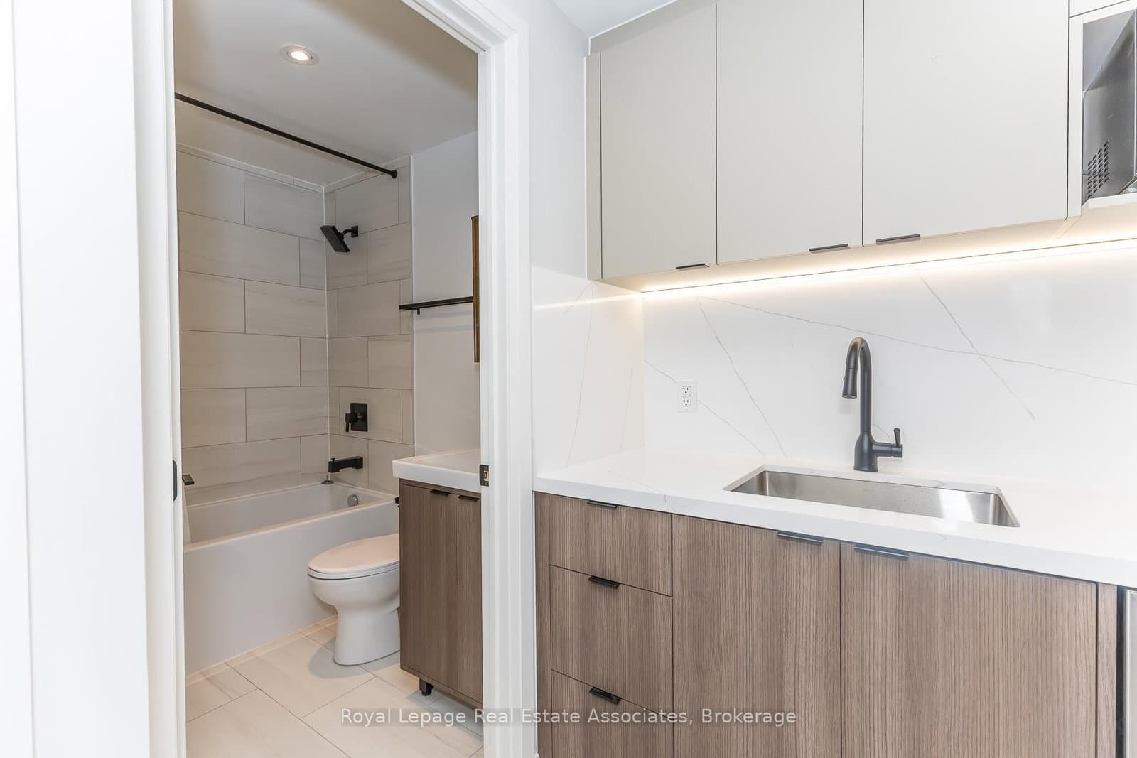 1000 Bathurst Street, Unit 401 thumbnail 13
