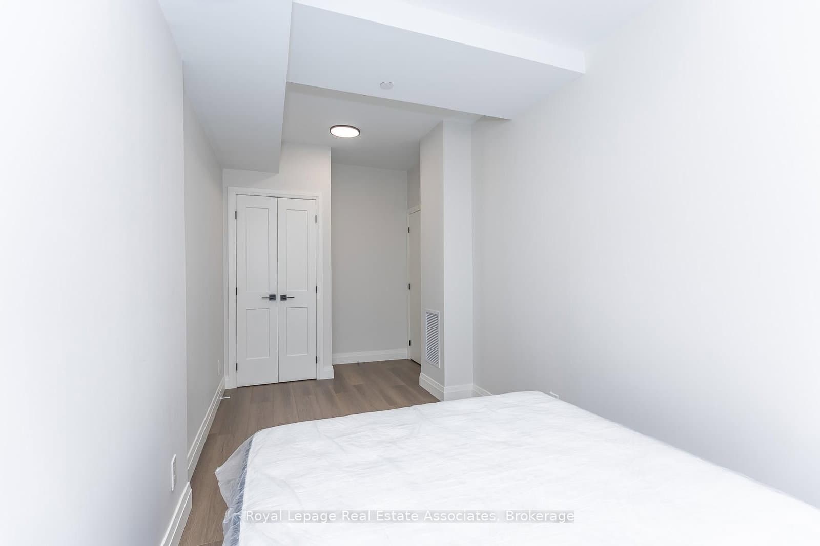 1000 Bathurst Street, Unit 401 thumbnail 15