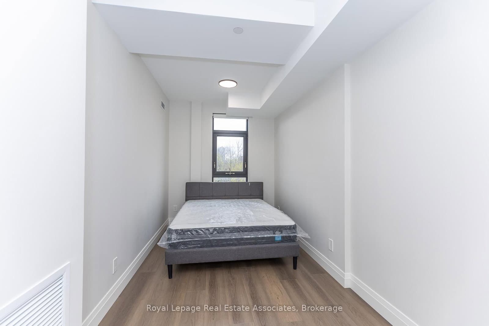 1000 Bathurst Street, Unit 401 thumbnail 16