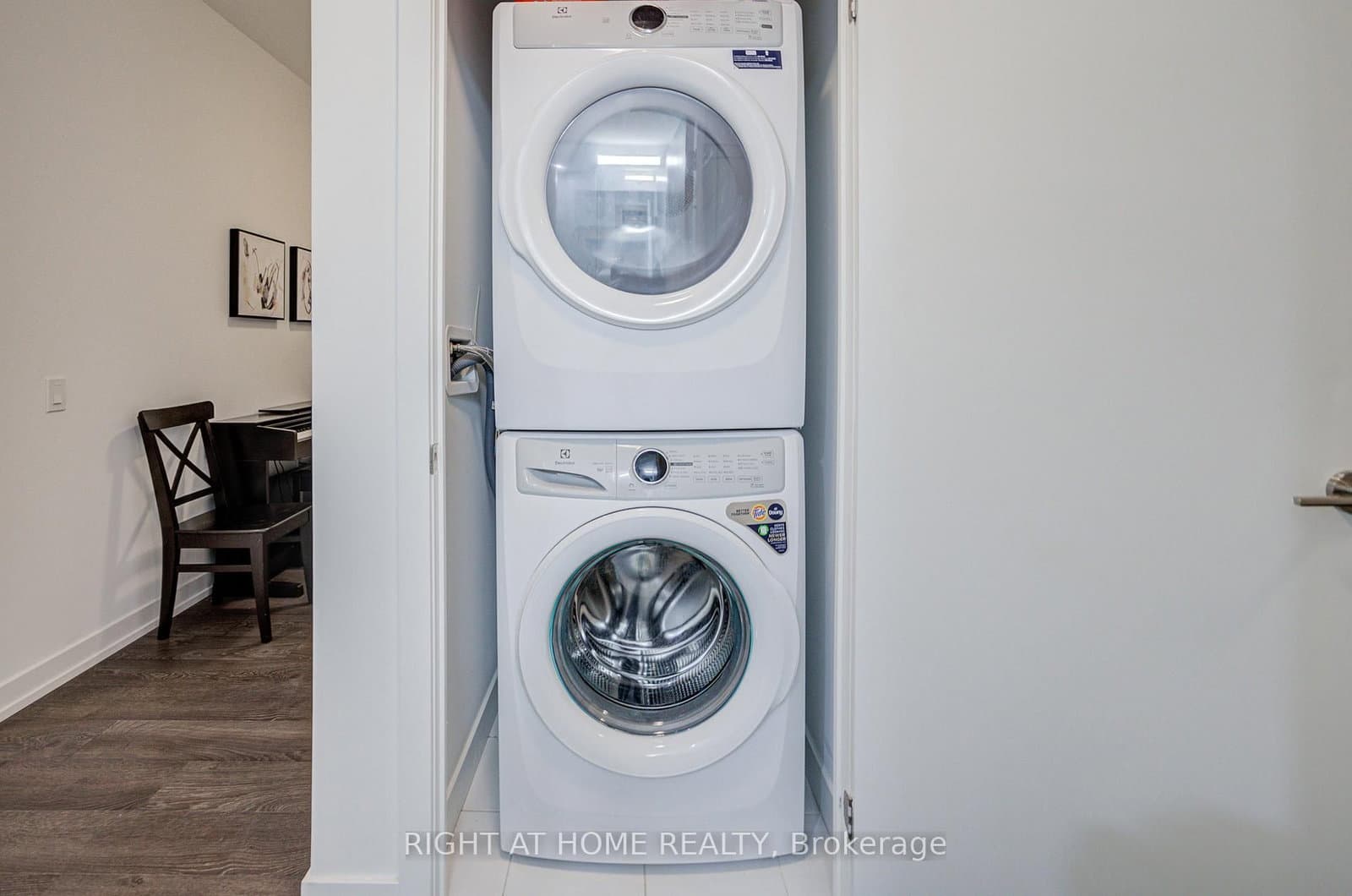 8 Olympic Garden Drive, Unit S2410 thumbnail 20