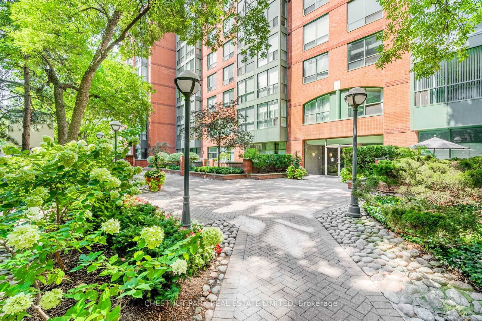 95 Prince Arthur Avenue, Unit 104 thumbnail 23