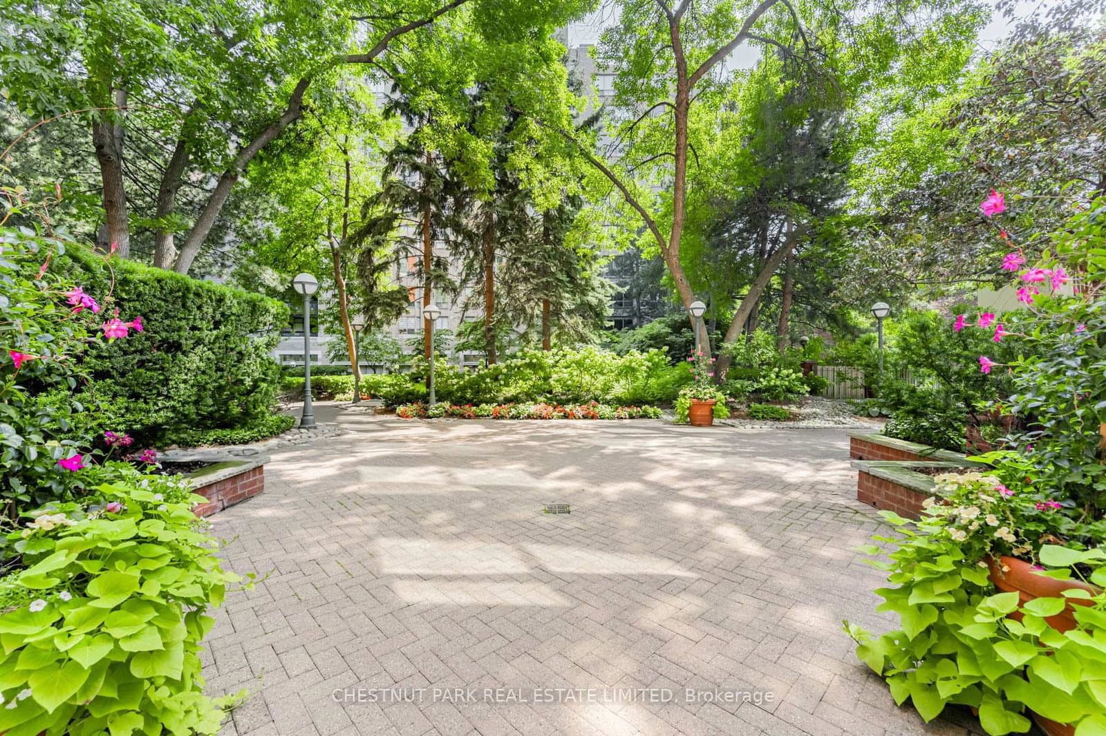 95 Prince Arthur Avenue, Unit 104 thumbnail 30