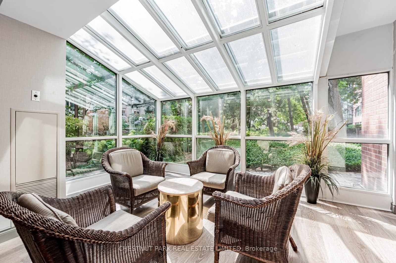 95 Prince Arthur Avenue, Unit 104 thumbnail 33
