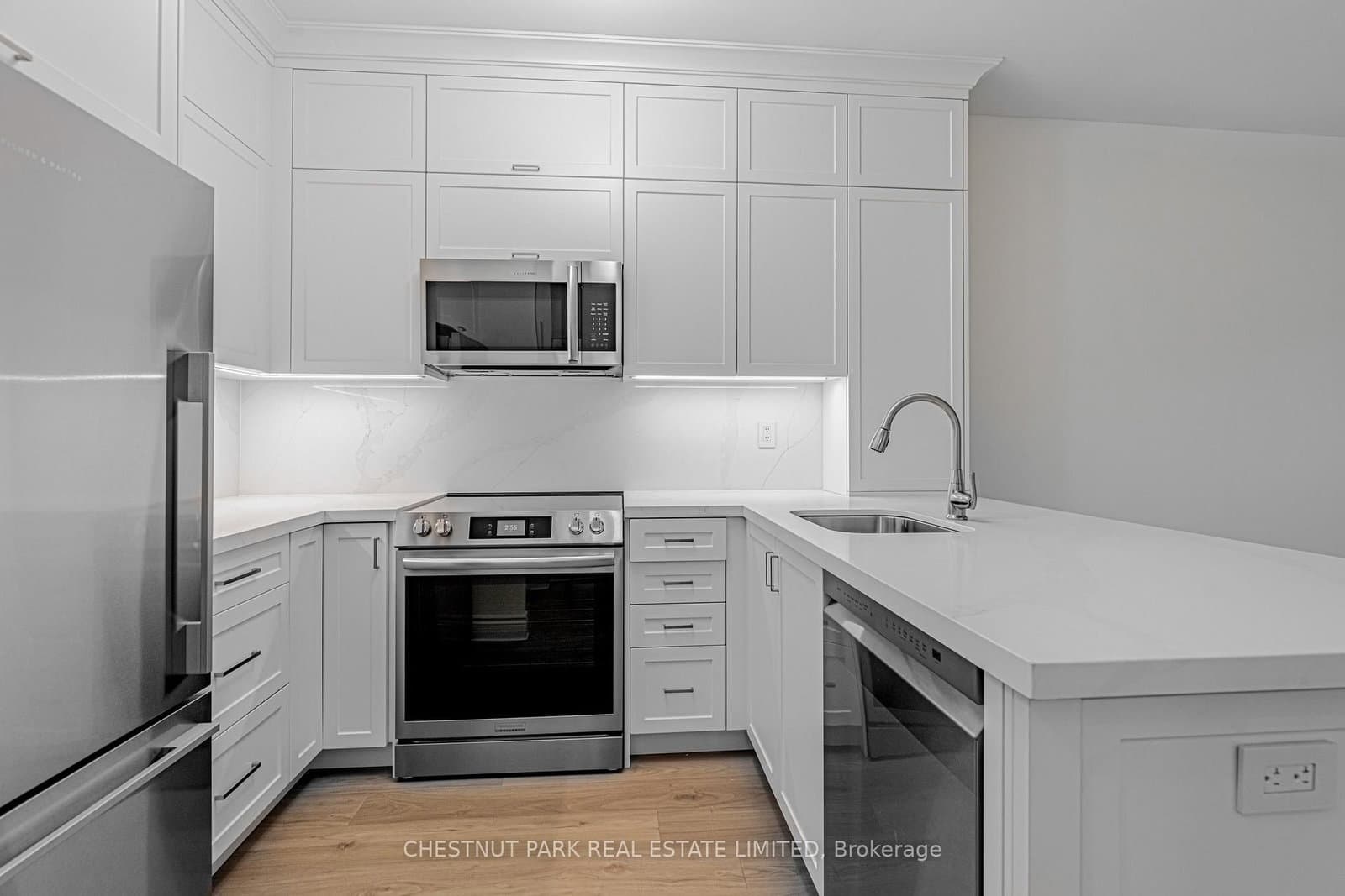 95 Prince Arthur Avenue, Unit 104 thumbnail 6