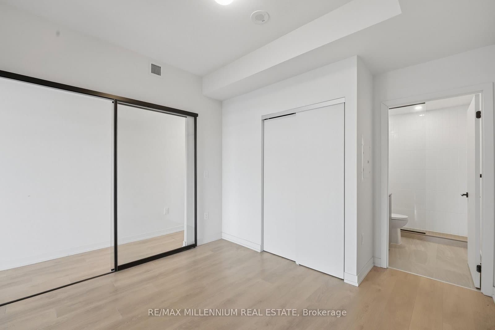 181 Sterling Road, Unit 314 thumbnail 13