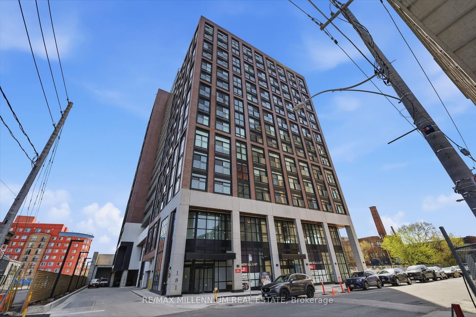 181 Sterling Road, Unit 314 thumbnail 2