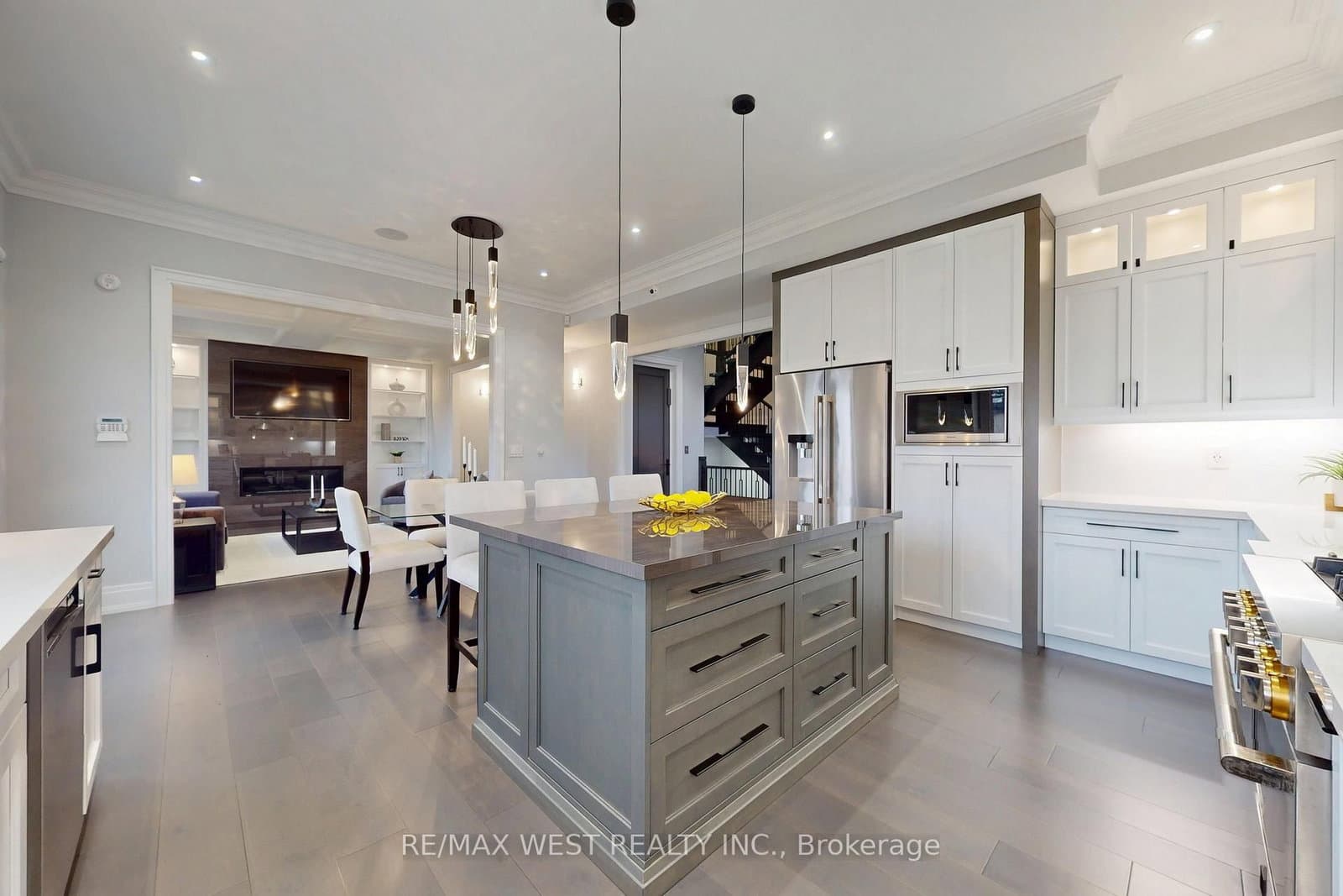 222 Connaught Avenue thumbnail 11