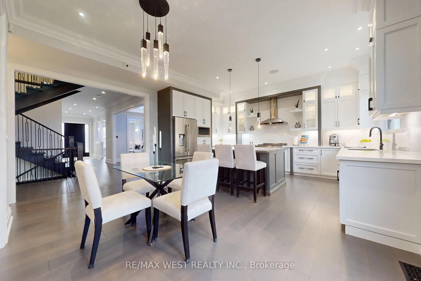 222 Connaught Avenue thumbnail 16