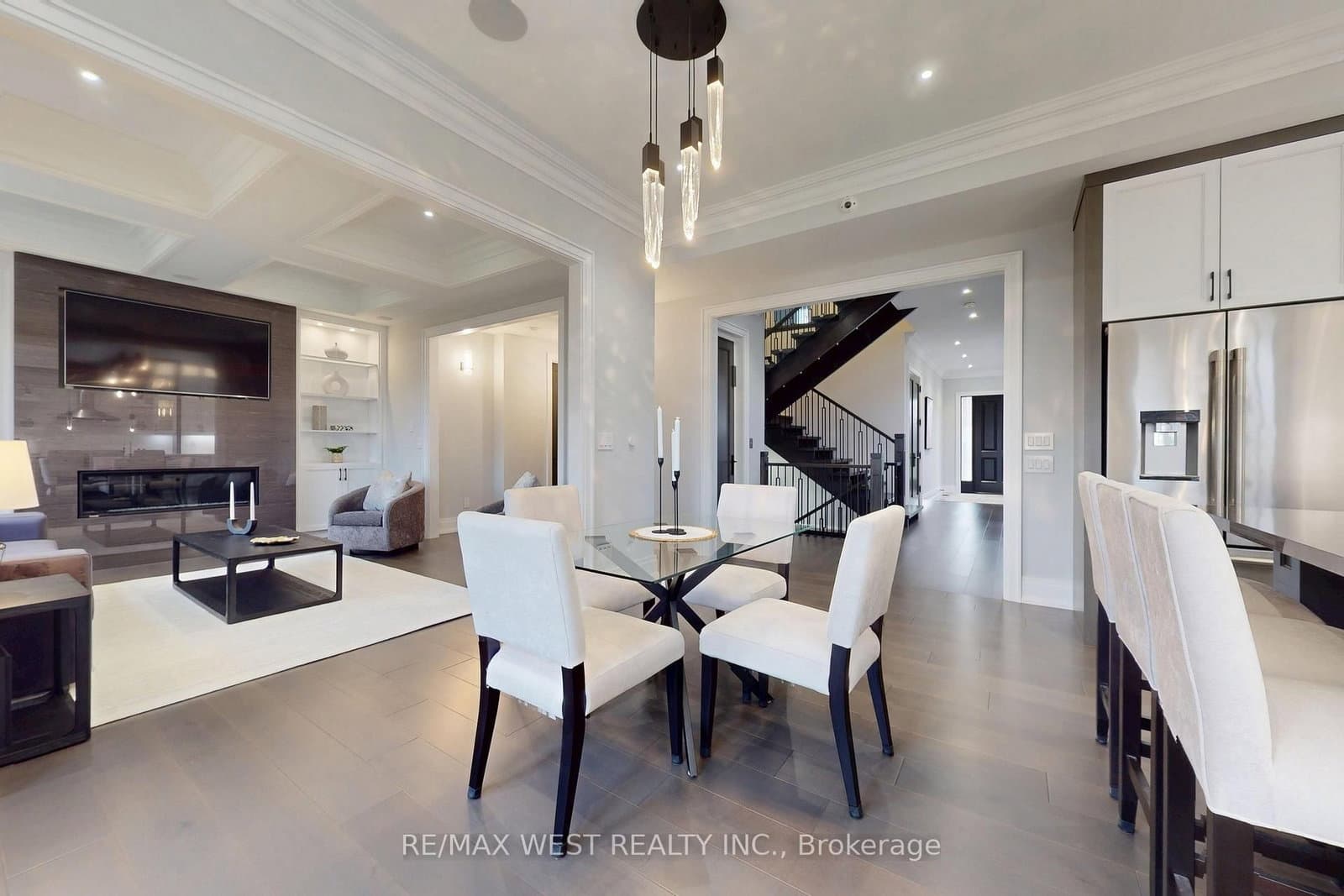 222 Connaught Avenue thumbnail 17