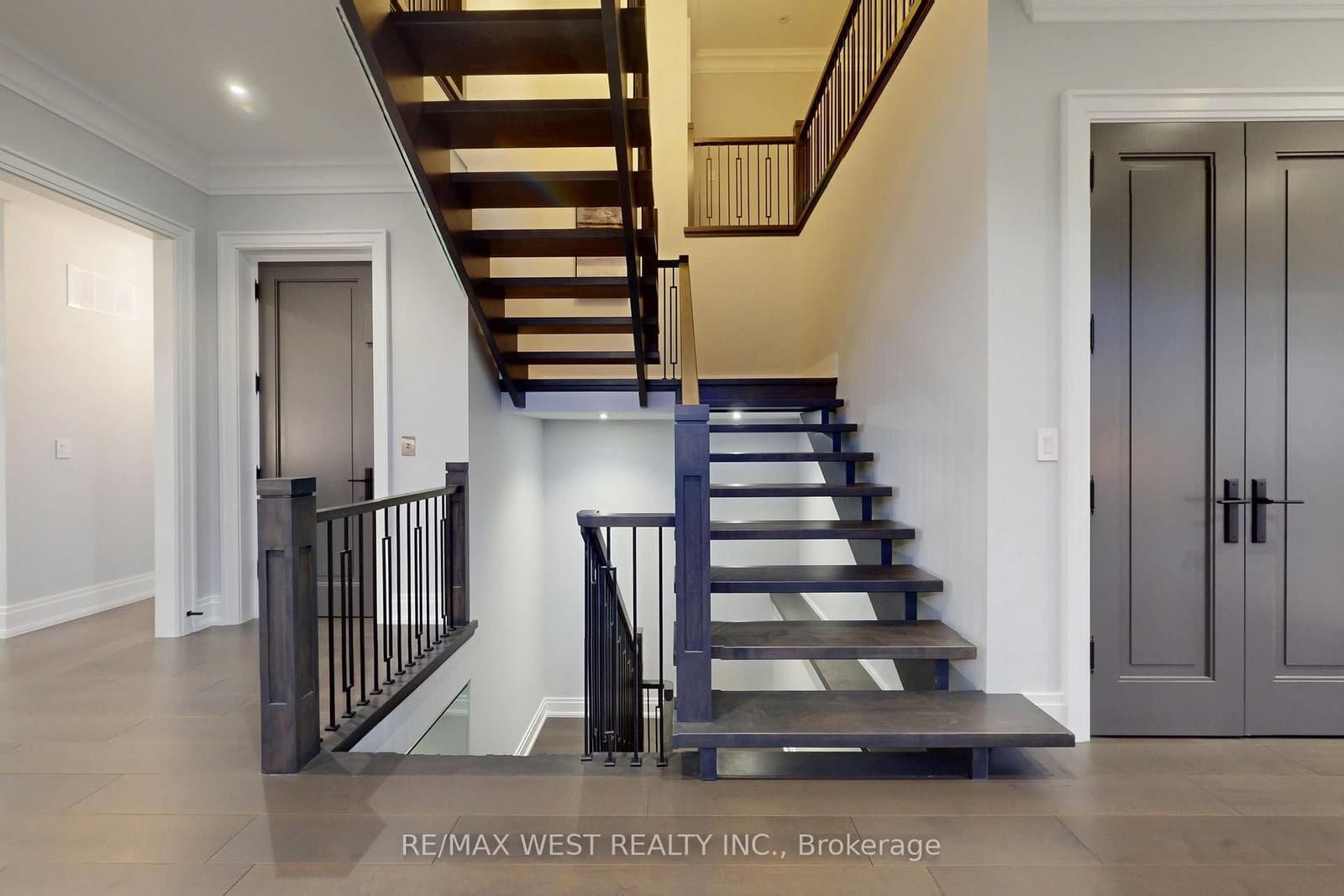 222 Connaught Avenue thumbnail 22