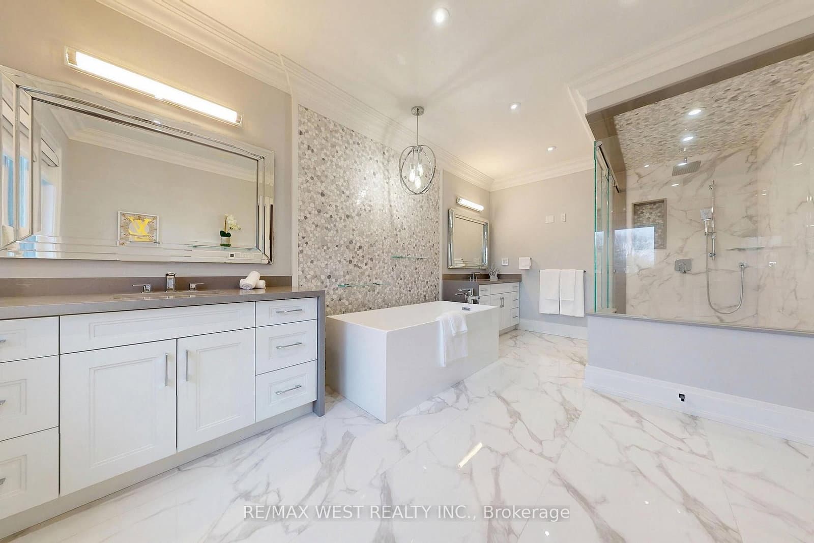 222 Connaught Avenue thumbnail 27