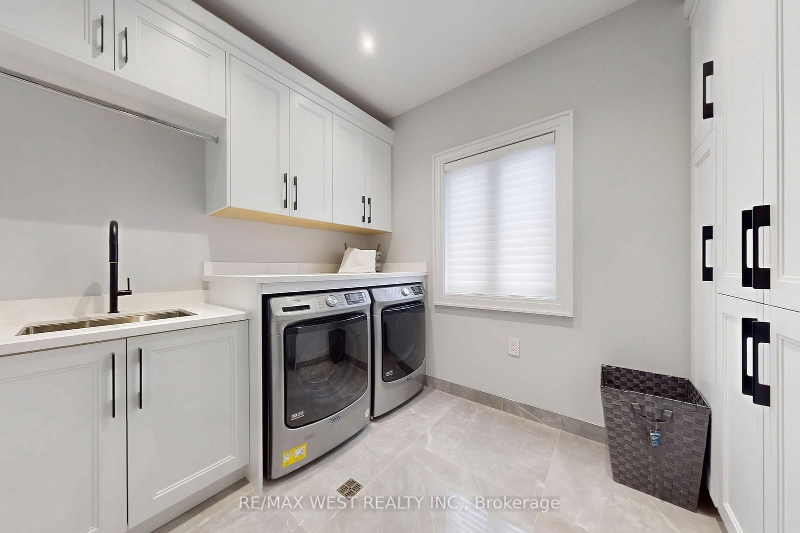 222 Connaught Avenue thumbnail 34