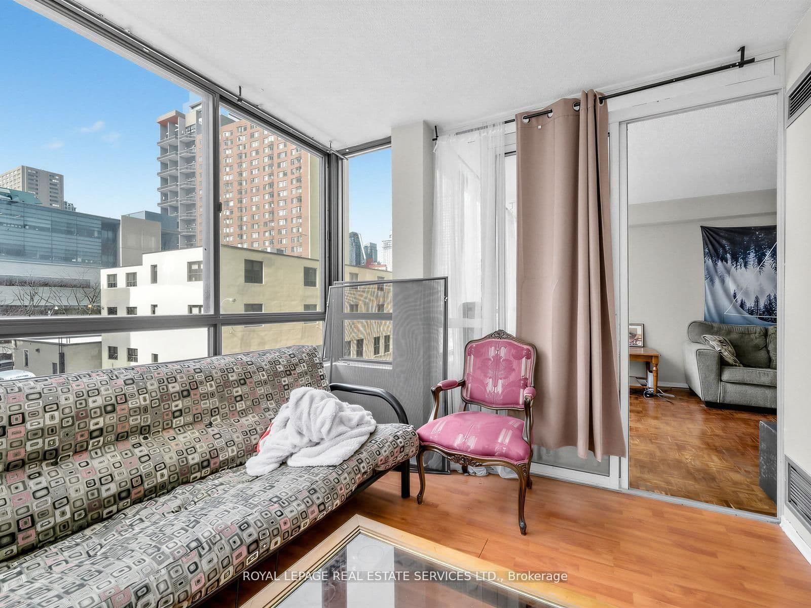117 Gerrard Street E, Unit 310 thumbnail 10