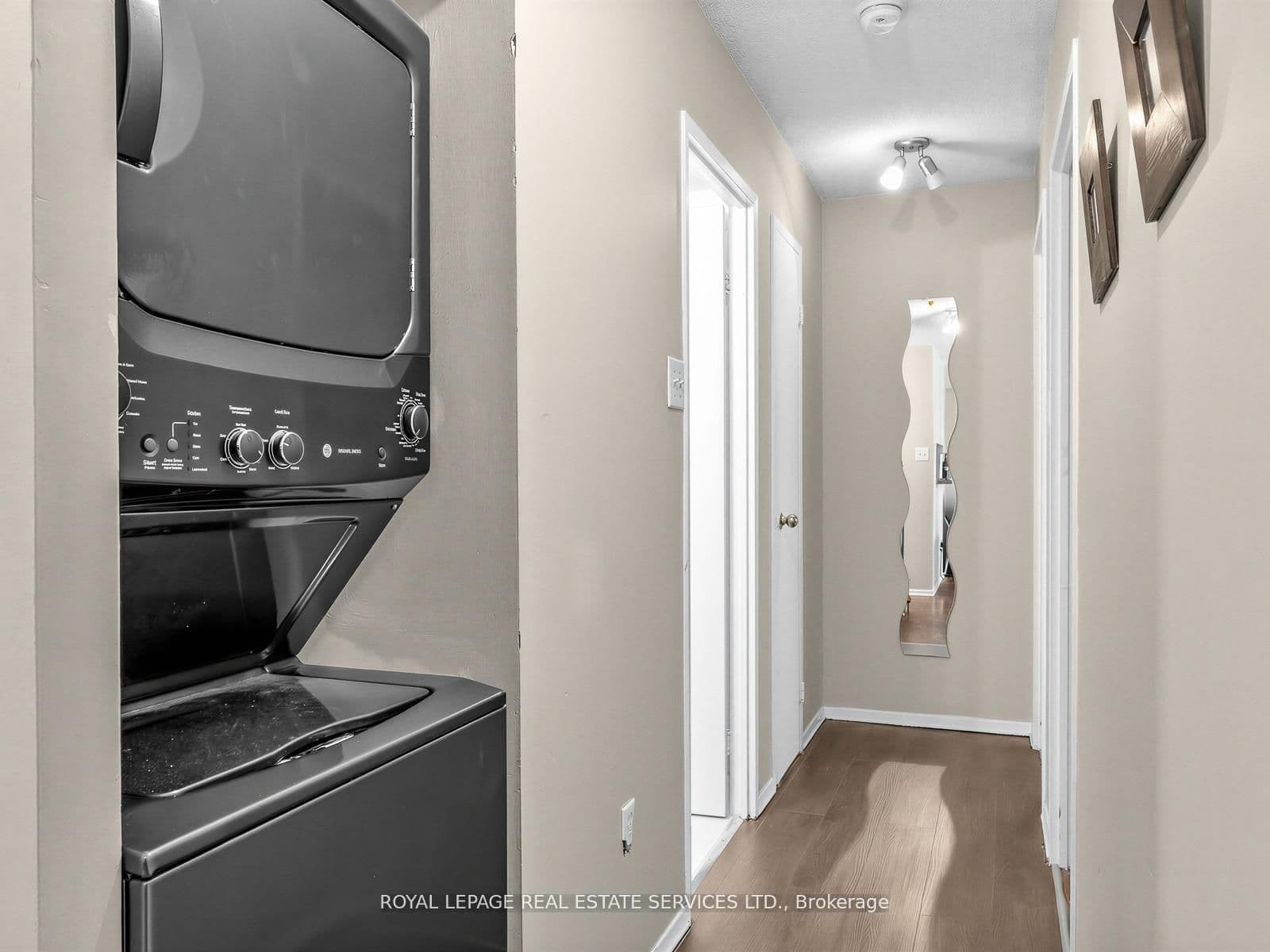 117 Gerrard Street E, Unit 310 thumbnail 11
