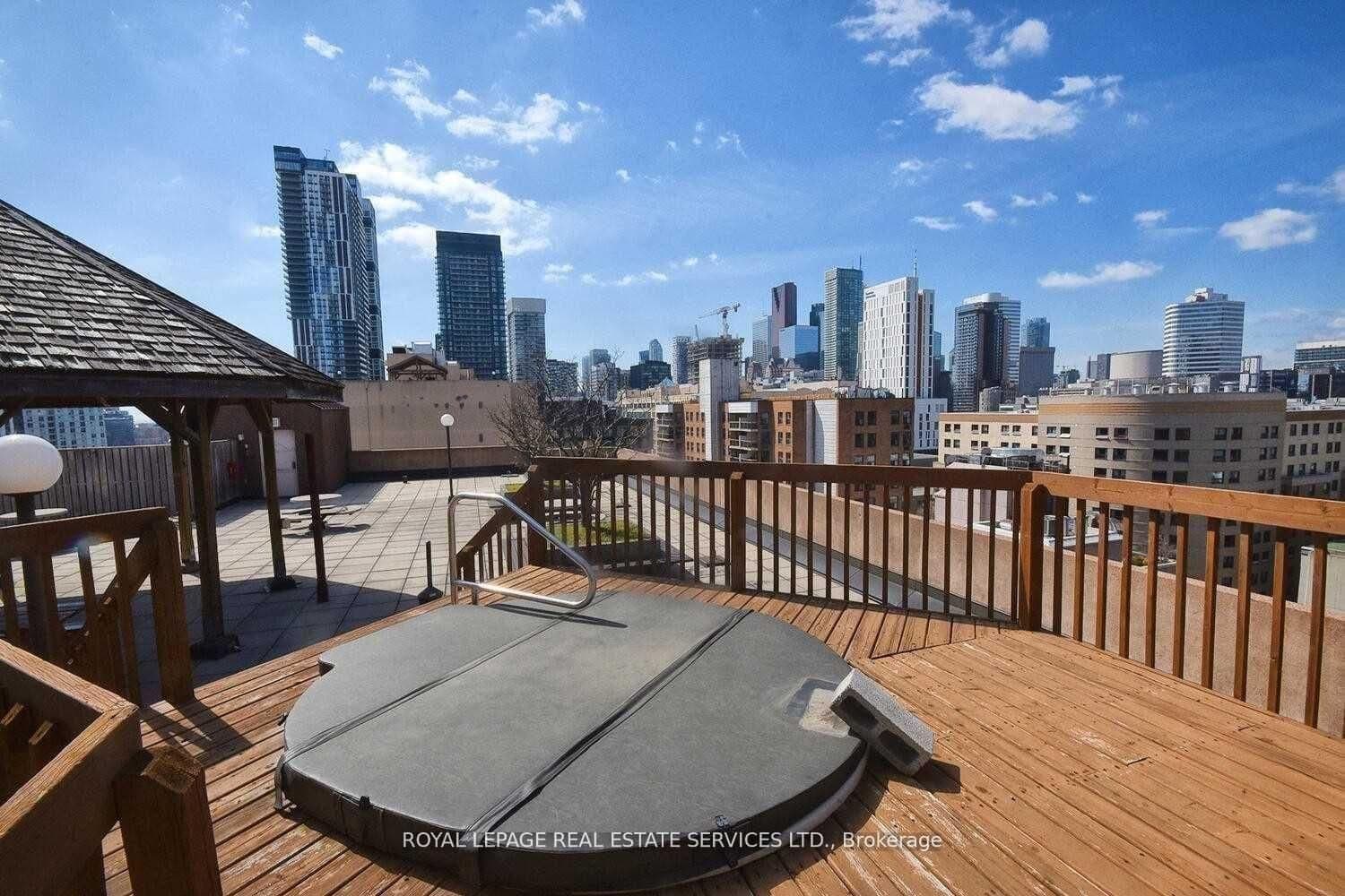 117 Gerrard Street E, Unit 310 thumbnail 23