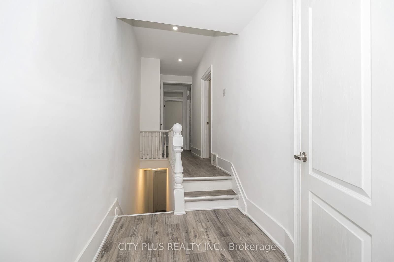 106 Harbord Street thumbnail 13